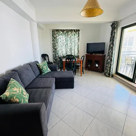 Nova 4g アルマカオ・デ・ペラ